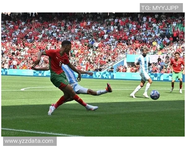 足球吐槽大会：球迷们的幽默与真相碰撞的精彩瞬间